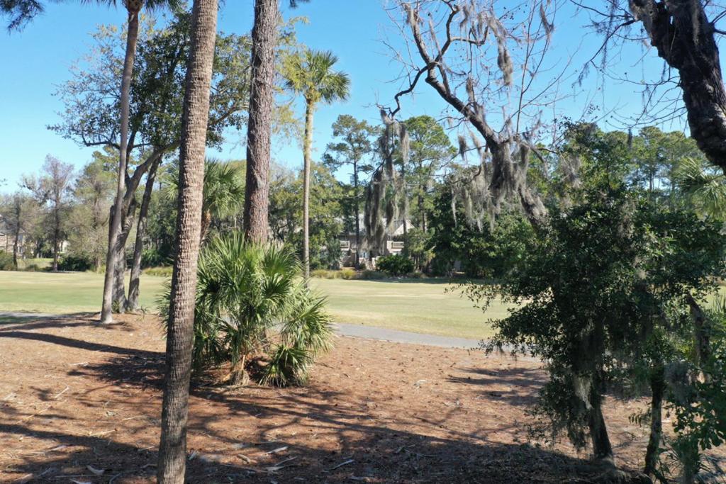 Golf View Two Bedroom With K Q And Fold Out Couch Bikes & Beach Gear Included Hilton Head Island Exterior photo